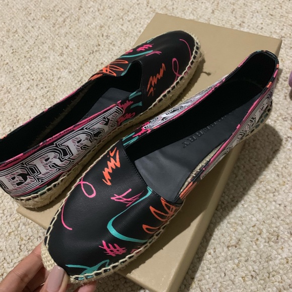 espadrille cool color goes with everything - Picture 5 of 7